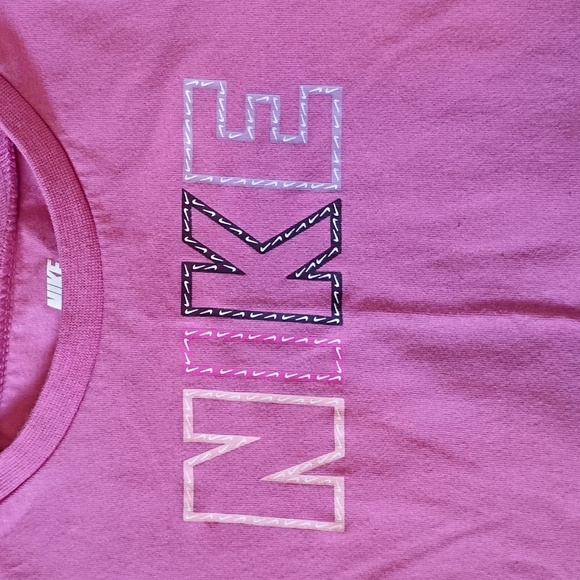 Nike Toddler Girl Pink Tee and Black Shorts Set Size 24M - Picture 3 of 9
